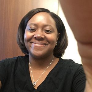 Meet your Posher, Ebony